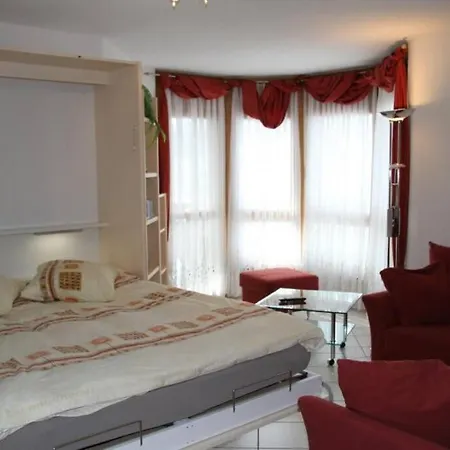 Apartment Chateau 21 *